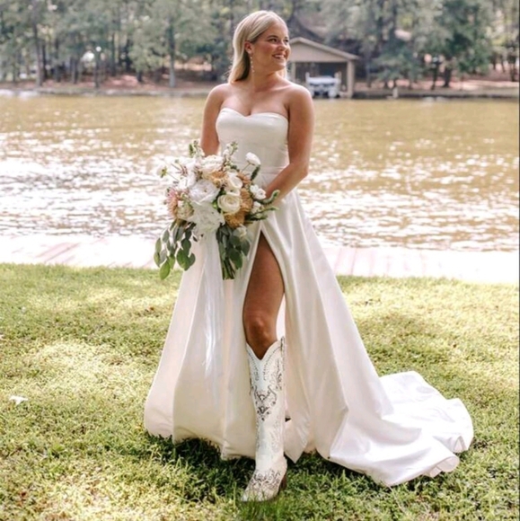 NEW WIDE CALF SPARKLY KNEE-HI RHINESTONE EMBROIDERY POINTED TOE PULL ON BOOTS 👢 - Picture 6 of 8